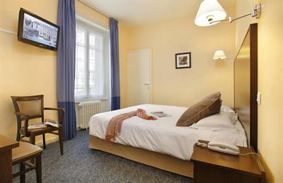 фото отеля Hotel Du Louvre Saint-Malo