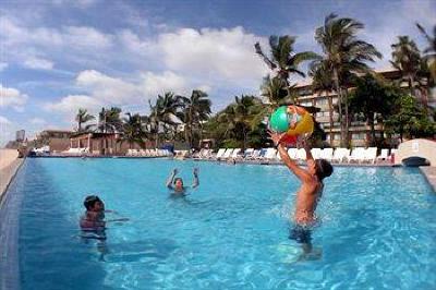 фото отеля Holiday Inn SunSpree Mazatlan