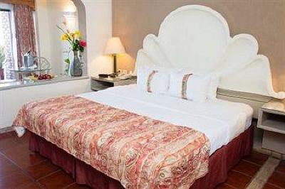 фото отеля Holiday Inn SunSpree Mazatlan