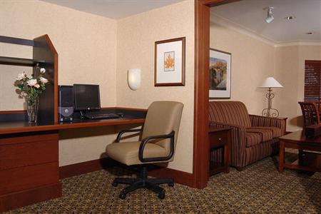 фото отеля Staybridge Suites Allentown West