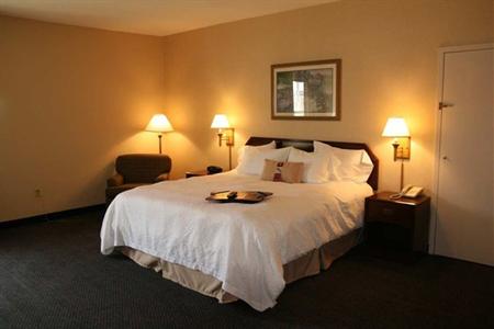 фото отеля Hampton Inn Terre Haute