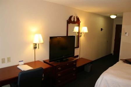 фото отеля Hampton Inn Terre Haute