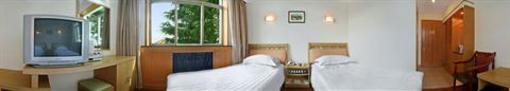 фото отеля Qingdao Garden Hotel