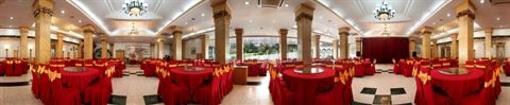фото отеля Qingdao Garden Hotel