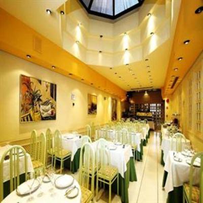 фото отеля Hotel Kris Parque Valladolid