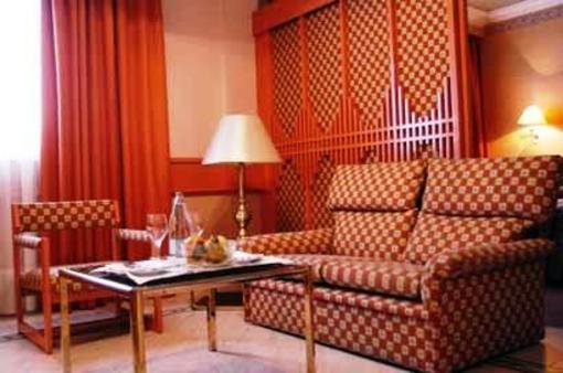 фото отеля Hotel Kris Parque Valladolid