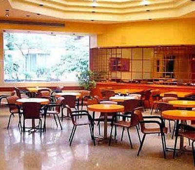фото отеля Hotel Kris Parque Valladolid