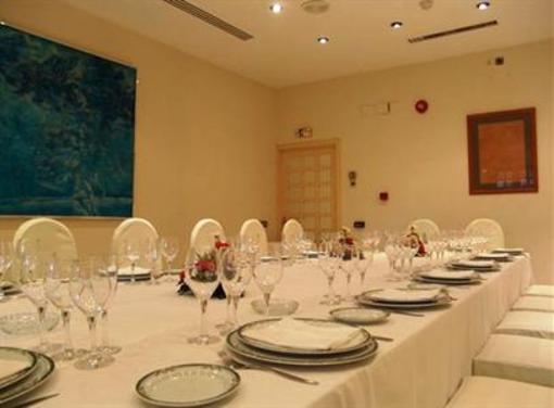 фото отеля Hotel Kris Parque Valladolid