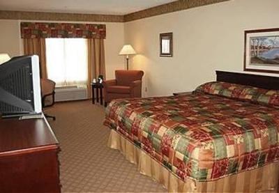 фото отеля Town & Country Inn and Suites