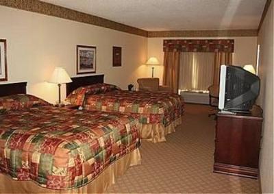 фото отеля Town & Country Inn and Suites