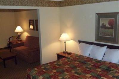 фото отеля Town & Country Inn and Suites