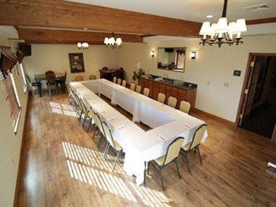 фото отеля Town & Country Inn and Suites