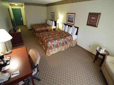 фото отеля Town & Country Inn and Suites