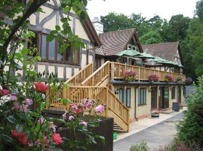 фото отеля Springs Hotel and Golf Club