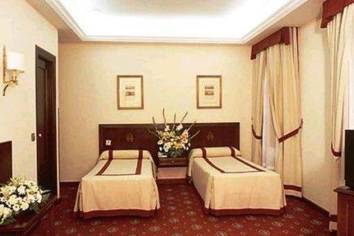 фото отеля Hotel Triunfo Granada