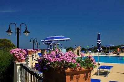 фото отеля Hotel Club Baia del Porto