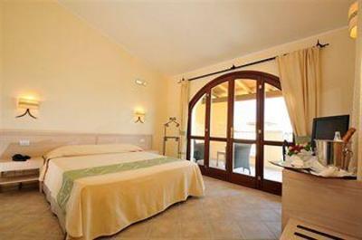 фото отеля Hotel Club Baia del Porto