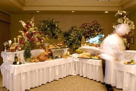 фото отеля Four Points by Sheraton Winnipeg International Airport