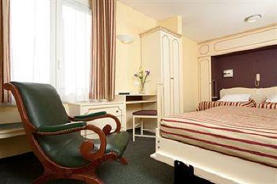 фото отеля Hotel Roissy