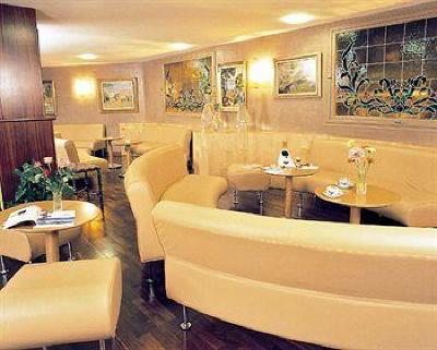 фото отеля Hotel Roissy