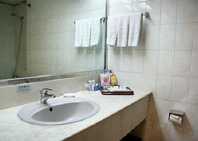 фото отеля Sun Moon Lake Hotel Dalian