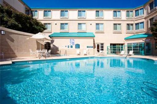 фото отеля Holiday Inn Express and Suites Elk Grove