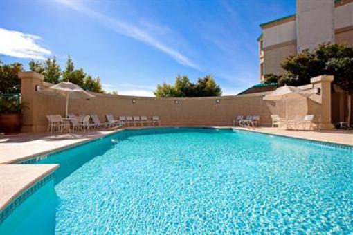 фото отеля Holiday Inn Express and Suites Elk Grove