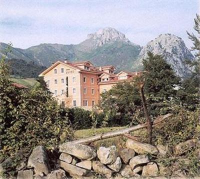 фото отеля Hotel Picos De Europa Cabrales