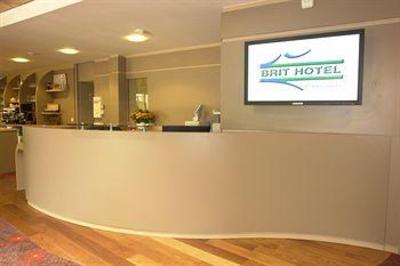 фото отеля Brit Hotel Le Villeneuve Saint-Gregoire