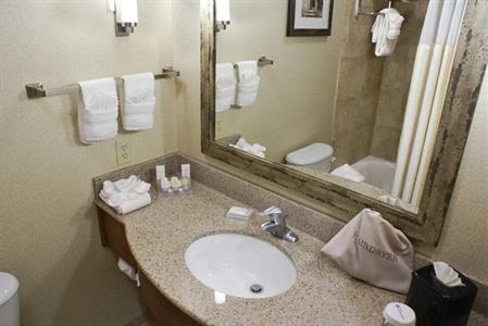 фото отеля Hilton Garden Inn Denton