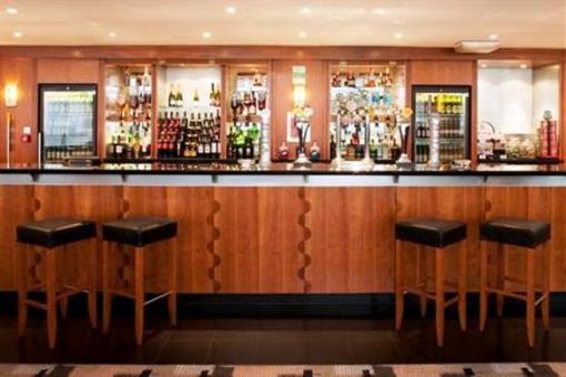 фото отеля Holiday Inn Peterborough West