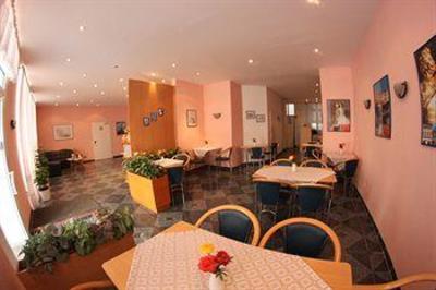 фото отеля Hotel Arpi