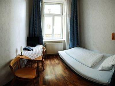 фото отеля Hotel Arpi