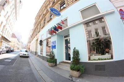 фото отеля Hotel Arpi