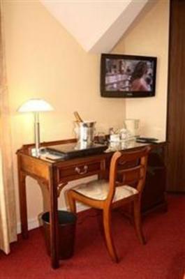 фото отеля BEST WESTERN Le Moulin de Ducey