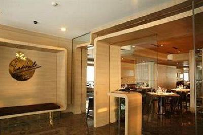 фото отеля Mosaic Hotel Noida