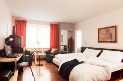 фото отеля Hotel Du Commerce Basel