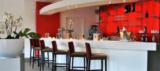 фото отеля Hotel Kyriad Calais Sud Coquelles