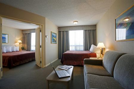 фото отеля Quality Suites Toronto Airport