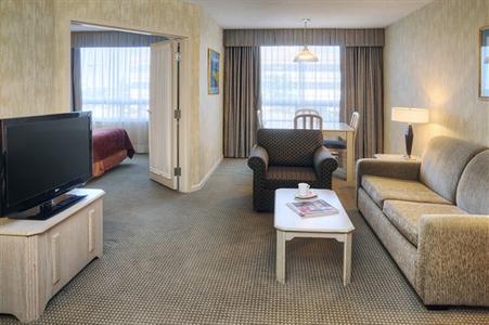 фото отеля Quality Suites Toronto Airport