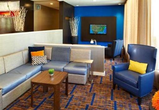 фото отеля Courtyard by Marriott Detroit Dearborn