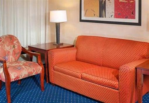 фото отеля Courtyard by Marriott Detroit Dearborn