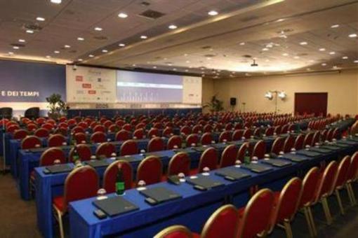 фото отеля Crowne Plaza Hotel Caserta