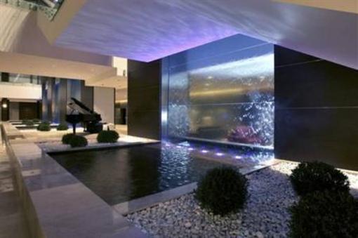 фото отеля Crowne Plaza Hotel Caserta