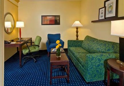 фото отеля SpringHill Suites Richmond Northwest