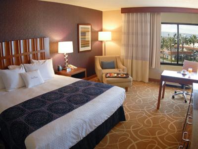 фото отеля Doubletree Carson Civic Plaza