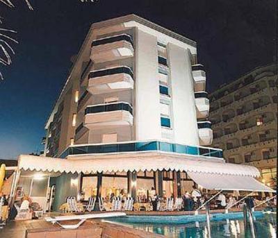 фото отеля Cavalieri Palace
