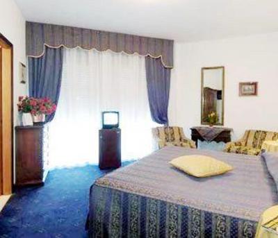 фото отеля Cavalieri Palace