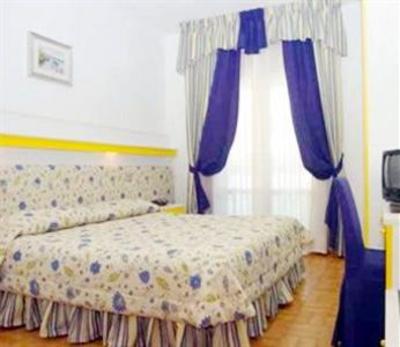фото отеля Cavalieri Palace