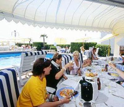 фото отеля Cavalieri Palace